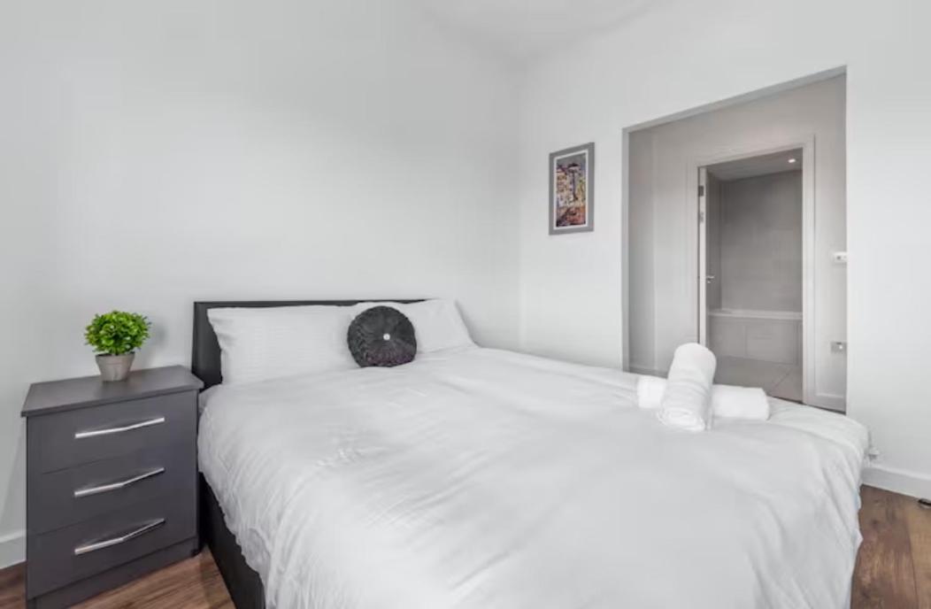 Delta 2 Bedroom Flat In London Dp102 Croydon Exterior foto